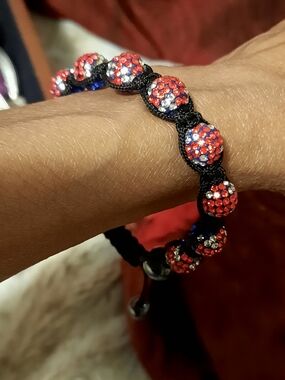 New Reversible Red White Crystal Beaded Macramé Bolo Bracelet Black Cord Blue